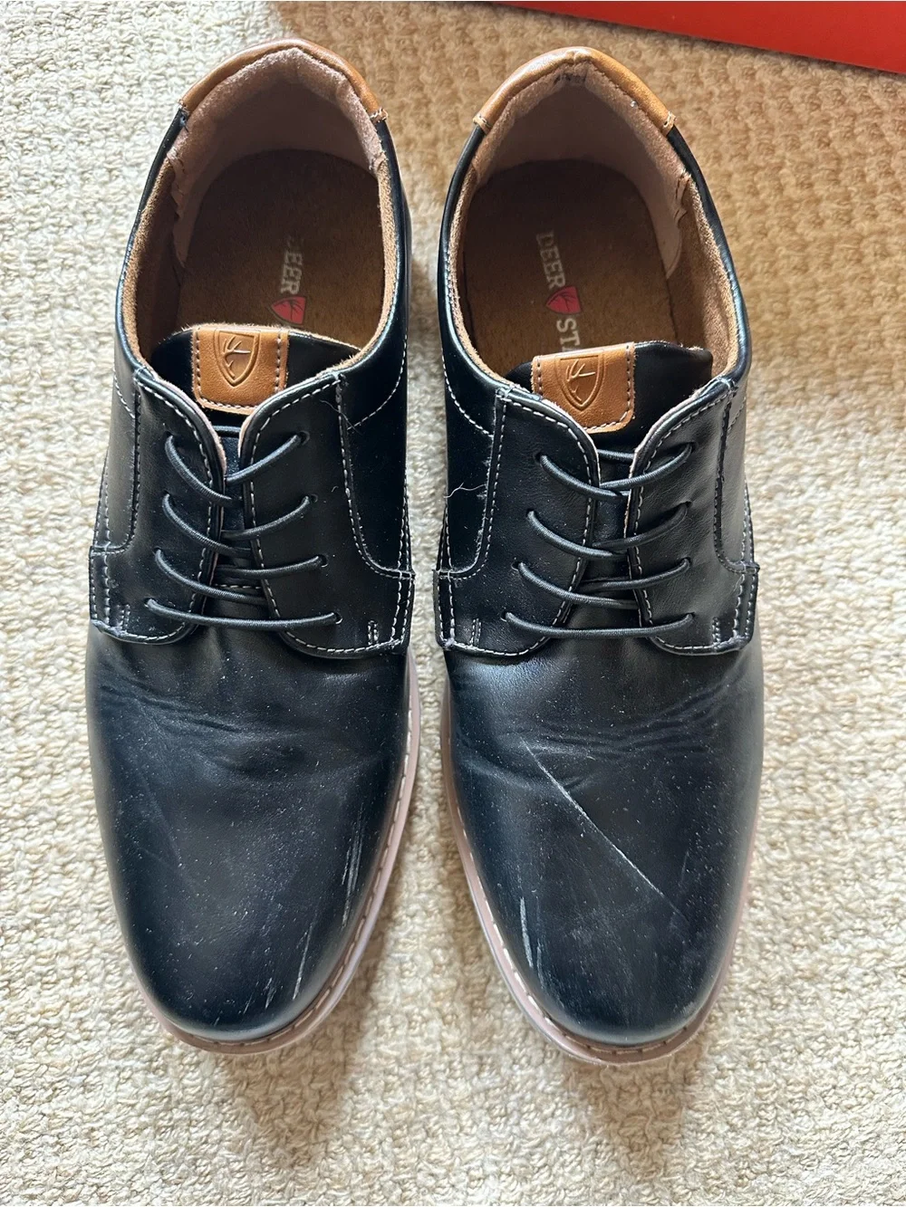 Deer Stags Black Lace-Up Oxfords with Tan Collar